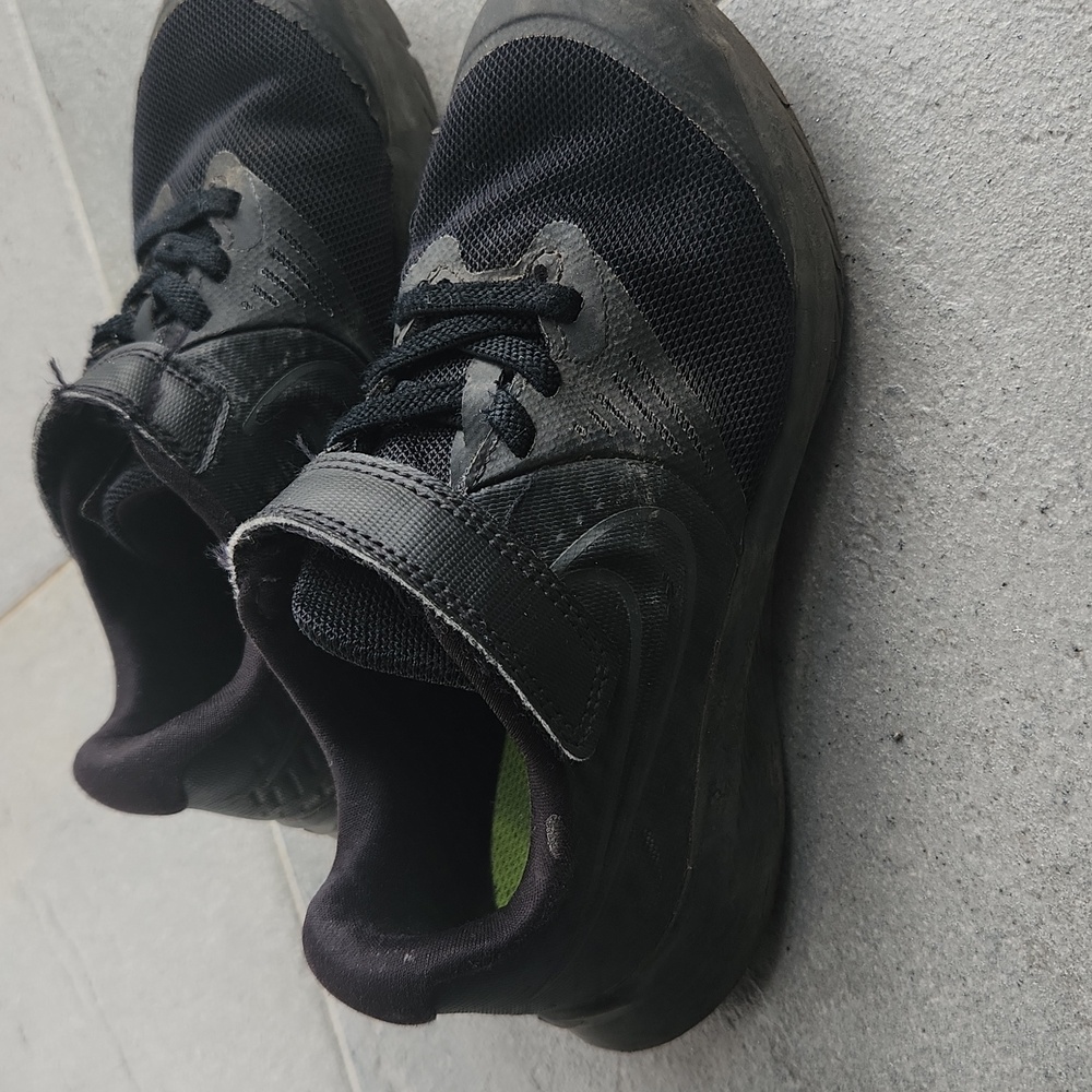 NIKE kid's sneakers with velcro - 12C